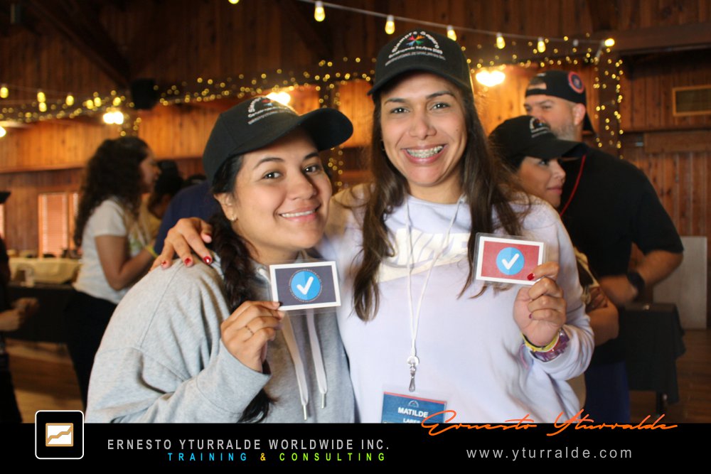 Team Building Group LATAM | Juegos cooperativos para mejorar comunicación y coordinación