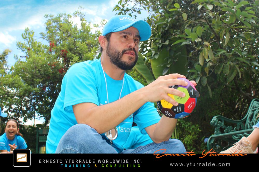 Team Building Group LATAM | Dinámicas para mejorar cooperación y eficiencia del equipo