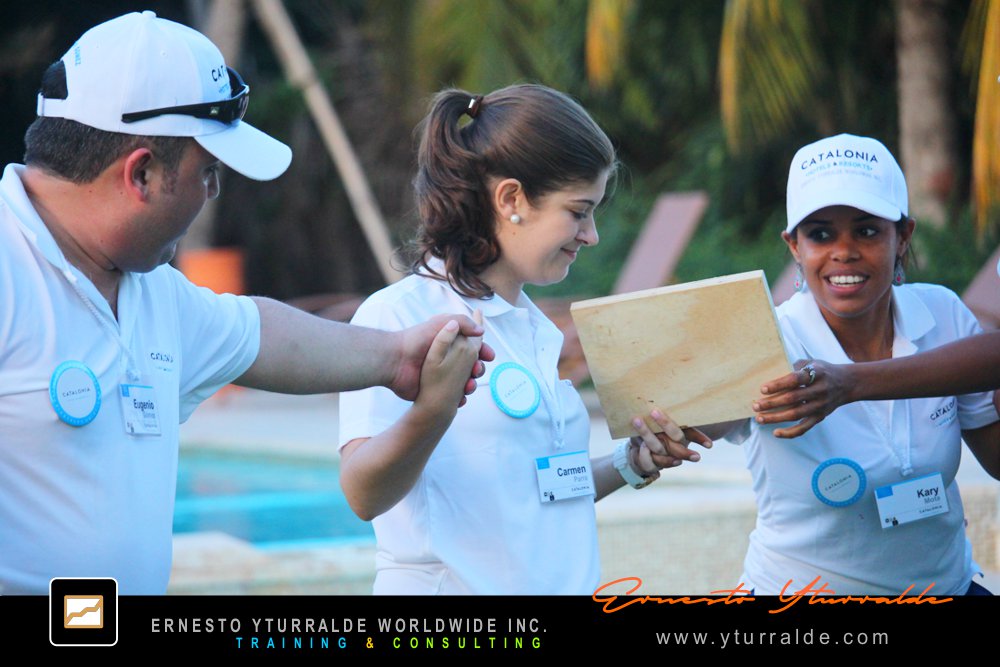 Team Building Group LATAM | Talleres de integración organizacional que fortalecen el sentido de pertenencia